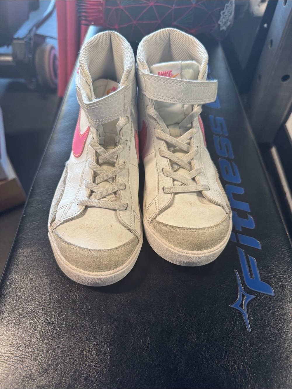 Nike Kids White High-Top Sneakers with Pink Swoosh - Picture 3 of 4